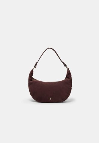 100 % skinn skulderveske med nitter