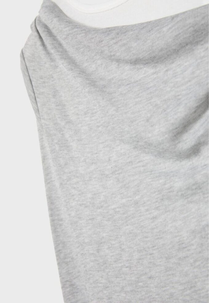 Asymmetrisk dobbel T-skjorte