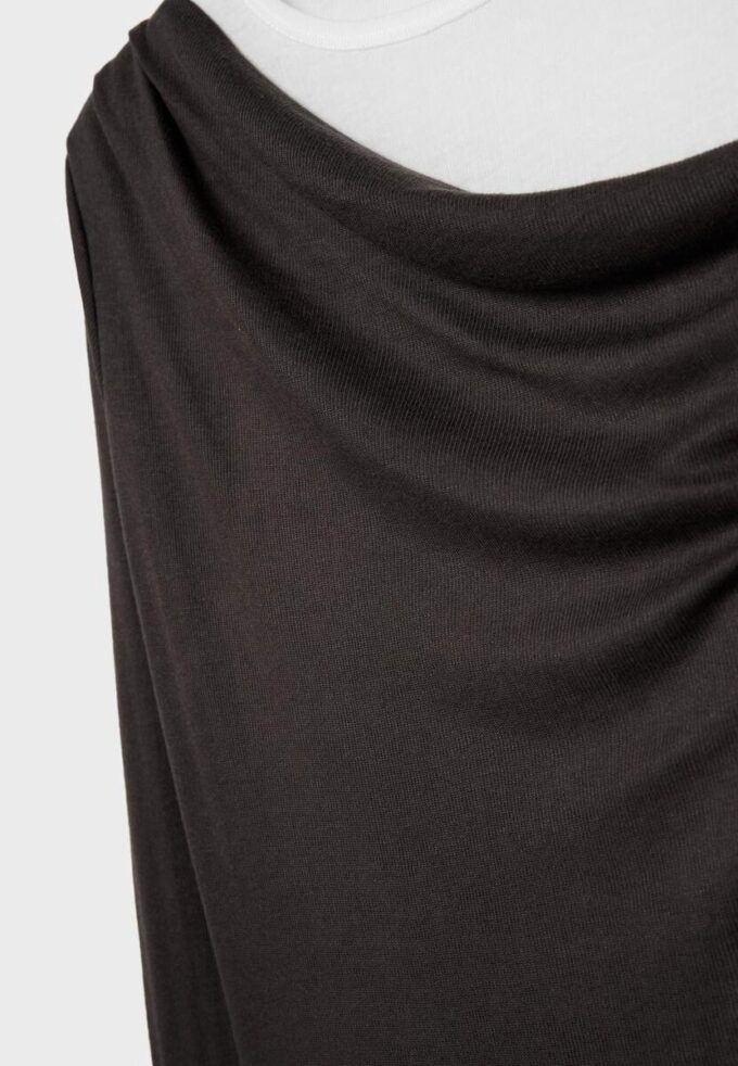 Asymmetrisk dobbel T-skjorte