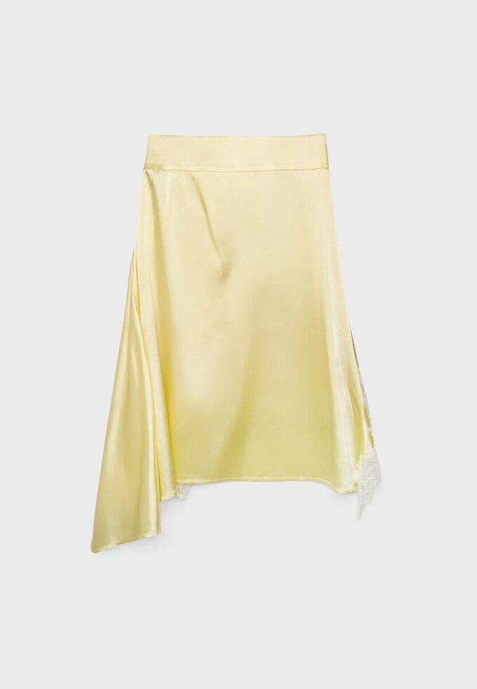 Asymmetrisk midiskjørt i sateng