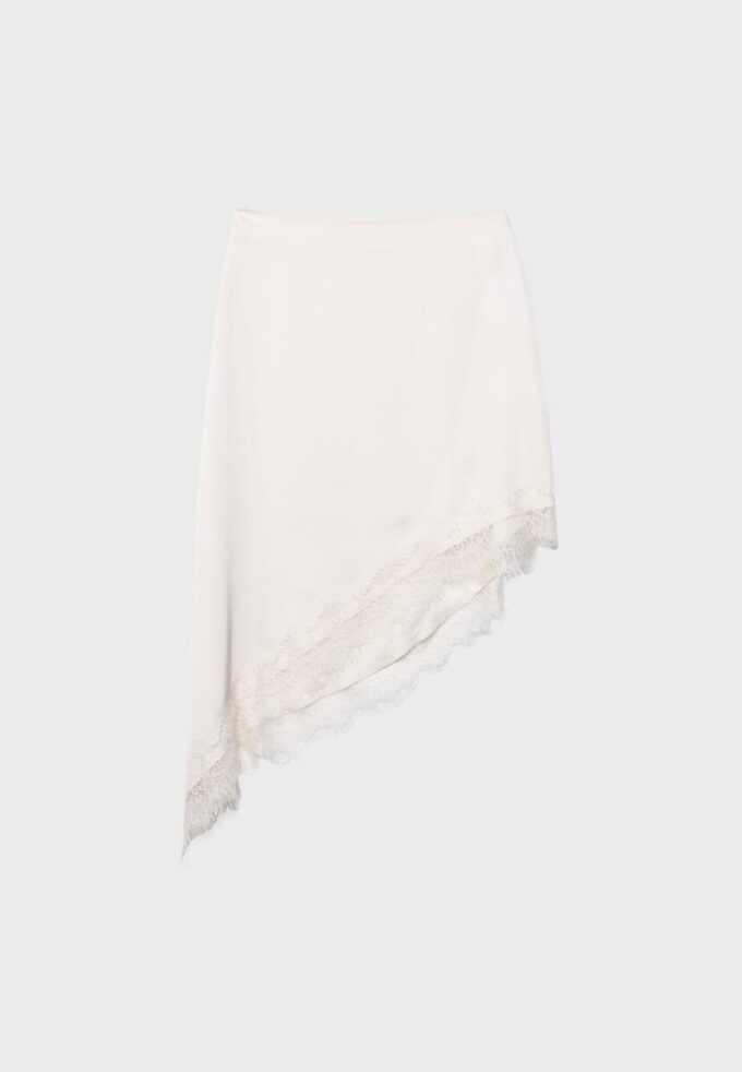 Asymmetrisk skjørt i sateng