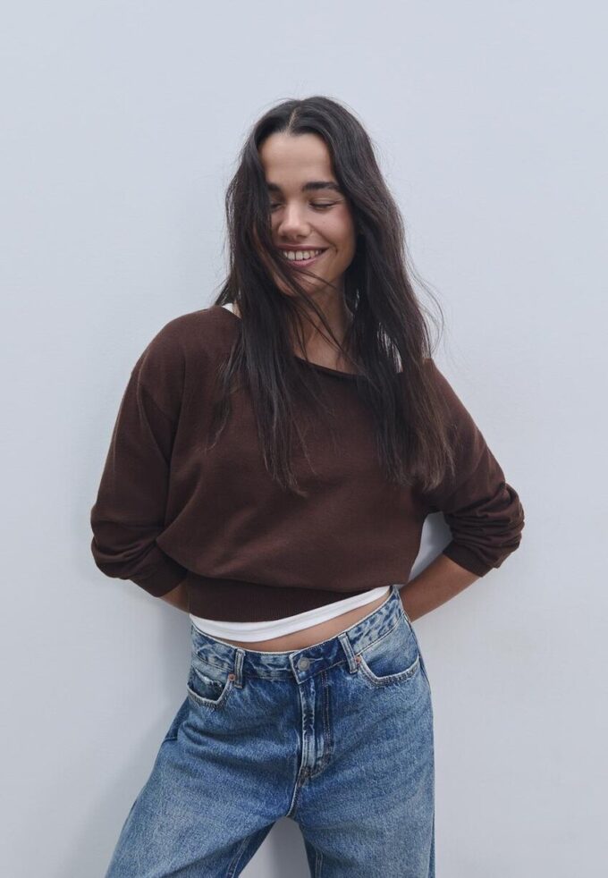 Asymmetrisk strikket genser