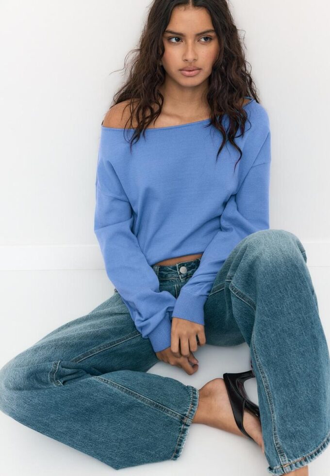 Asymmetrisk strikket genser