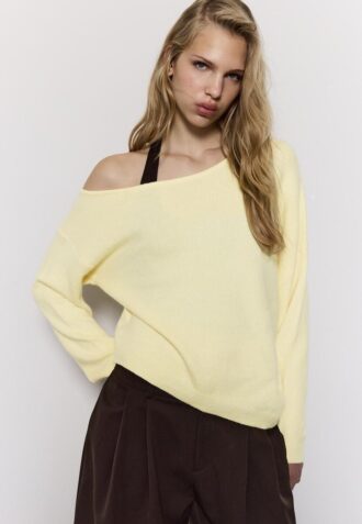 Asymmetrisk strikket genser