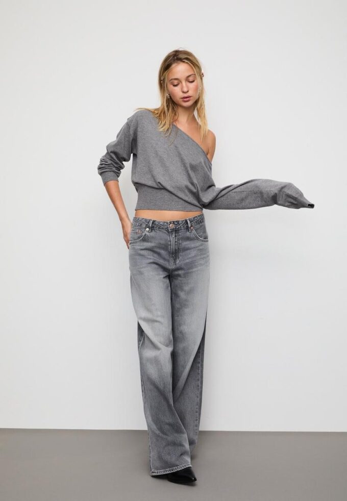 Asymmetrisk strikket genser