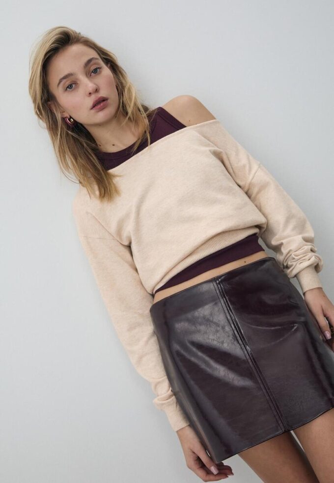 Asymmetrisk strikket genser