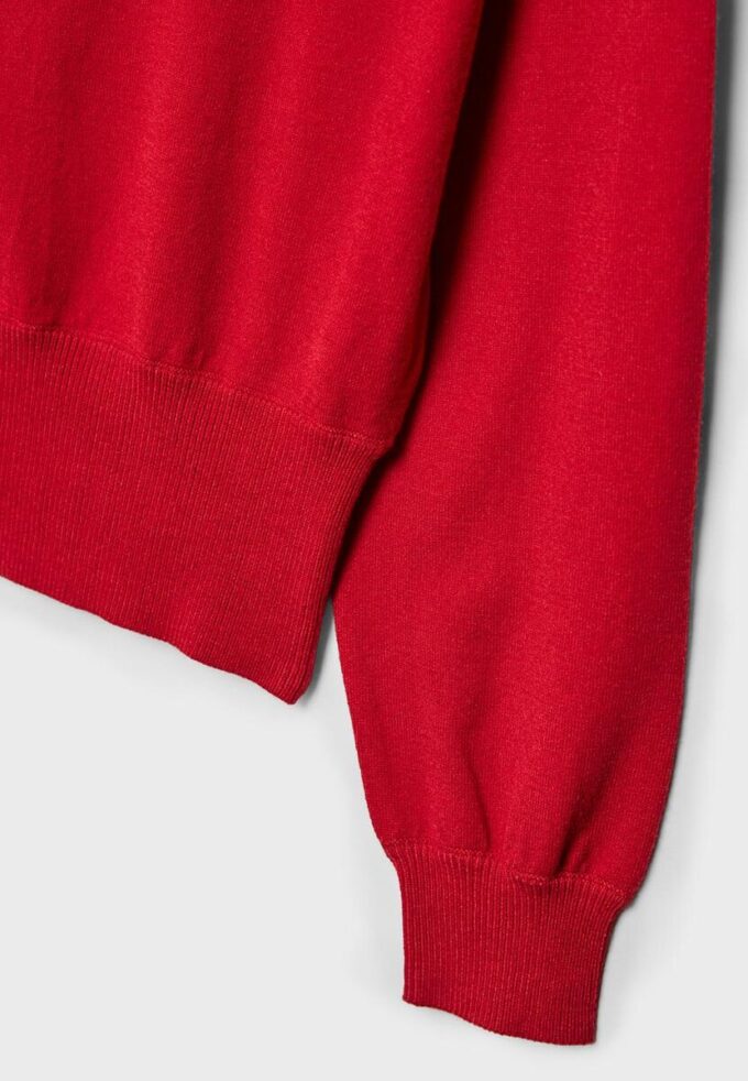 Asymmetrisk strikket genser