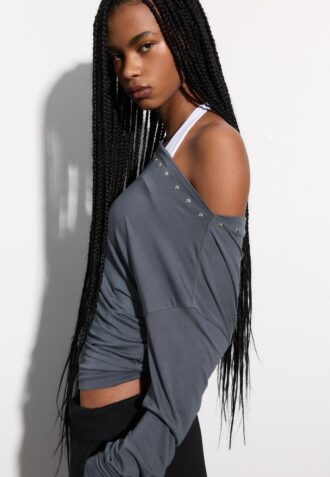 Asymmetrisk T-skjorte med nitter