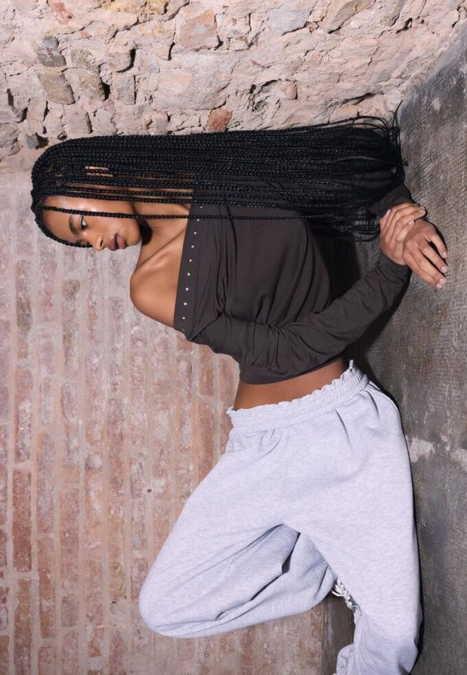 Asymmetrisk T-skjorte med nitter