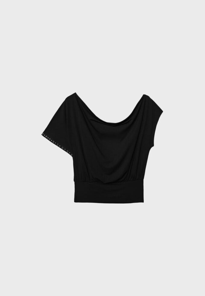 Asymmetrisk T-skjorte med nitter