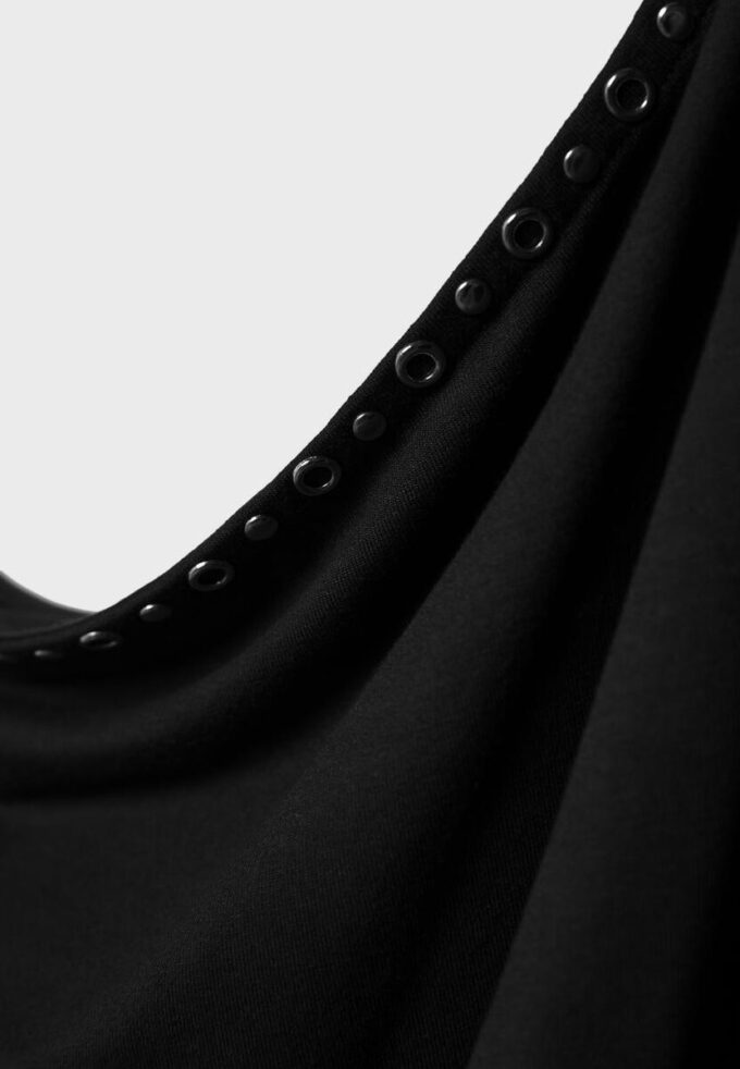 Asymmetrisk T-skjorte med nitter