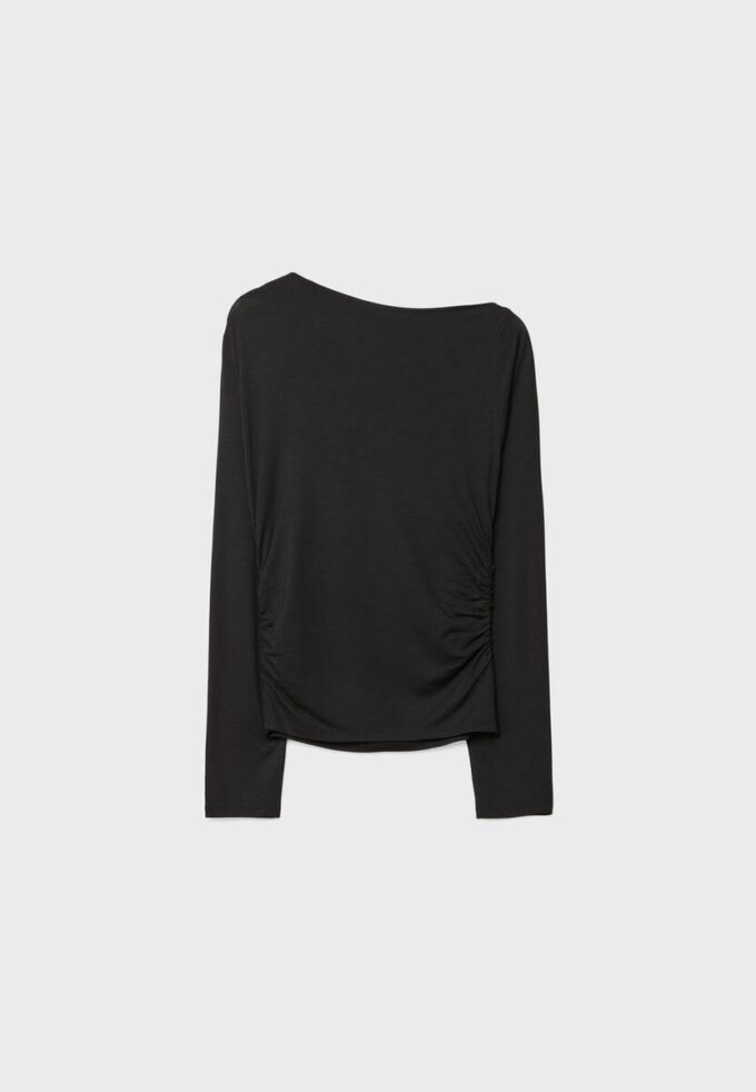 Asymmetrisk T-skjorte med øyehull