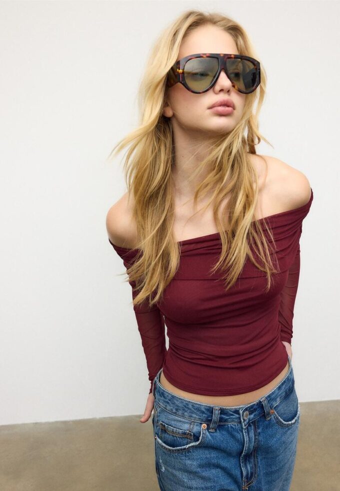 Asymmetrisk tyll-T-skjorte