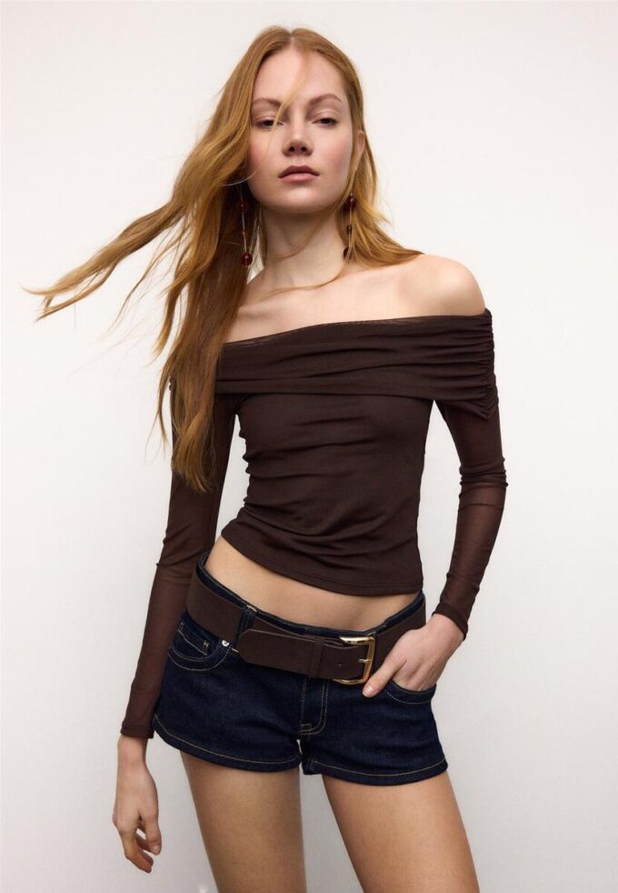 Asymmetrisk tyll-T-skjorte