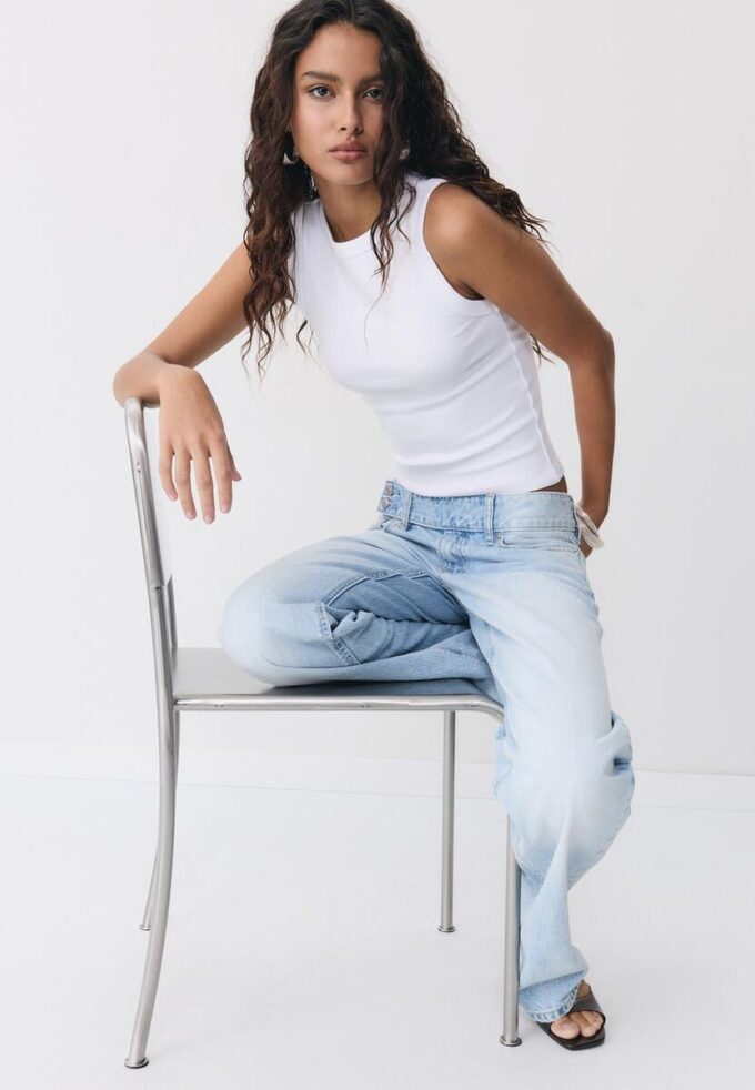 B04 Basisplagg tettsittende topp uten ermer