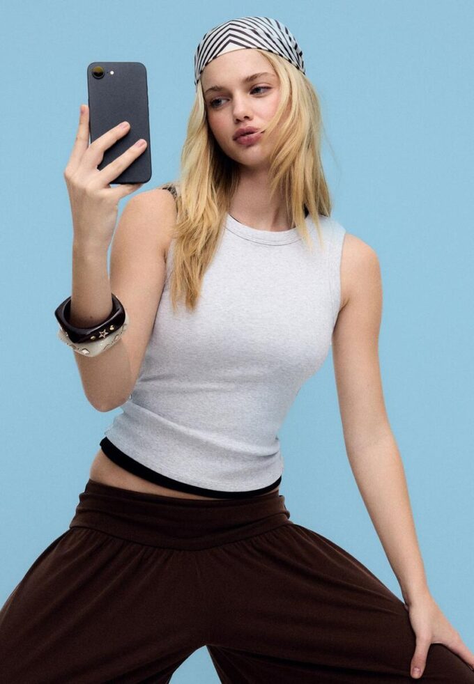 B04 Basisplagg tettsittende topp uten ermer