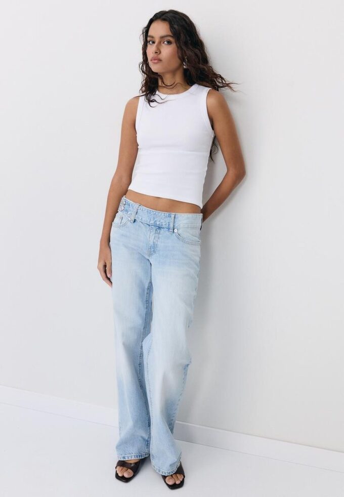 B04 Basisplagg tettsittende topp uten ermer