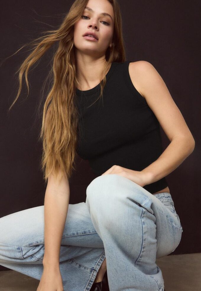 B04 Basisplagg tettsittende topp uten ermer