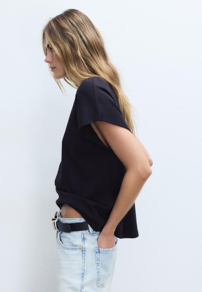 B06 Basisplagg T-skjorte med nedlagte skuldre