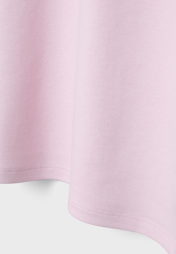 B06 Basisplagg T-skjorte med nedlagte skuldre