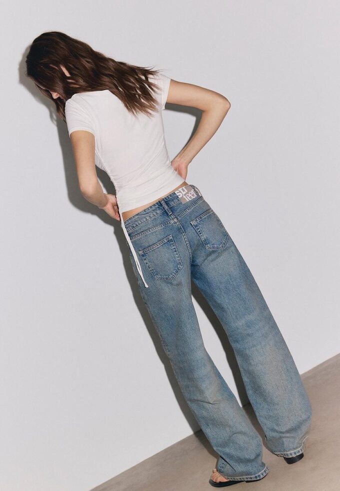 Baggy-jeans med middels høy midje