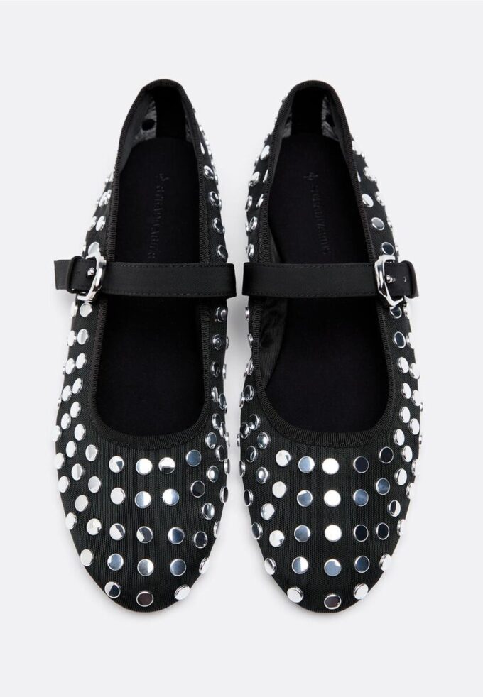 Ballerinasko i mesh med nitter