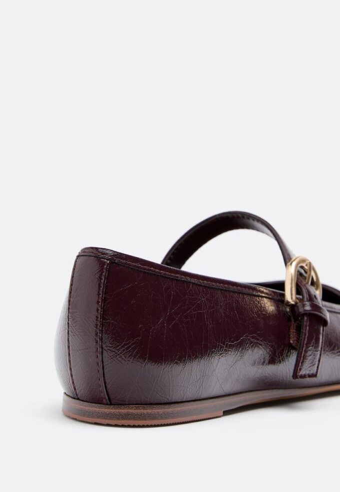 Ballerinasko i skinnimitasjon med tåkappe