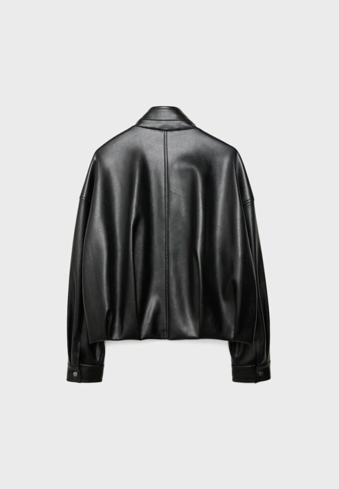 Ballongjakke i skinnimitasjon med belte