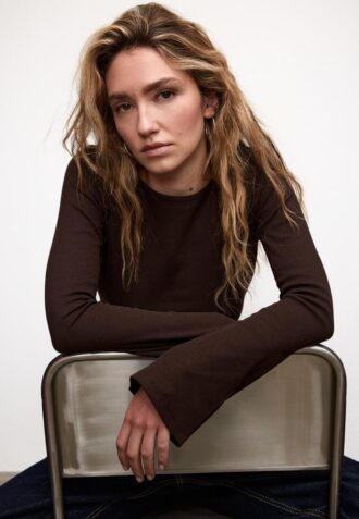 Basic T-skjorte med klokkeerm