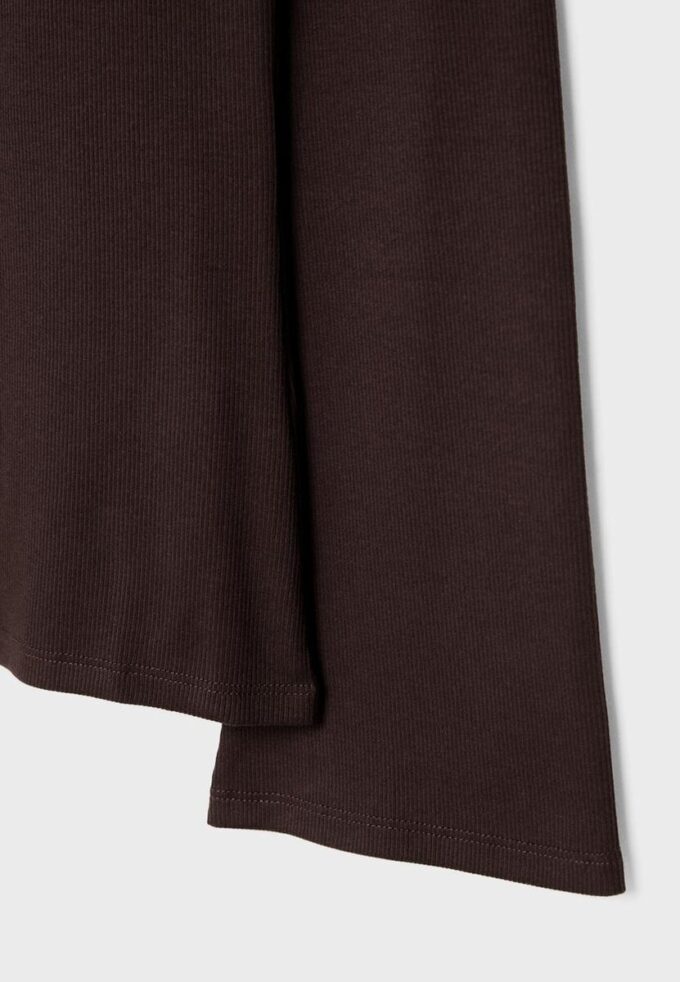 Basic T-skjorte med klokkeerm