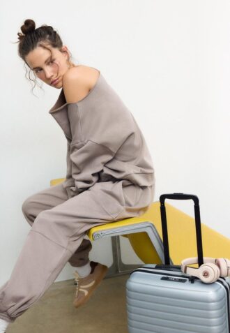 Basisplagg med enkel off-the-shoulder-design