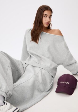 Basisplagg med enkel off-the-shoulder-design