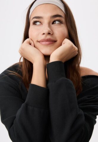 Basisplagg med enkel off-the-shoulder-design