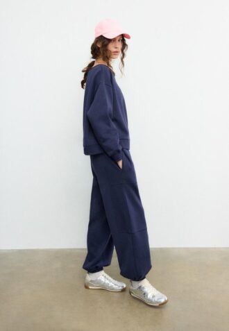 Basisplagg med enkel off-the-shoulder-design