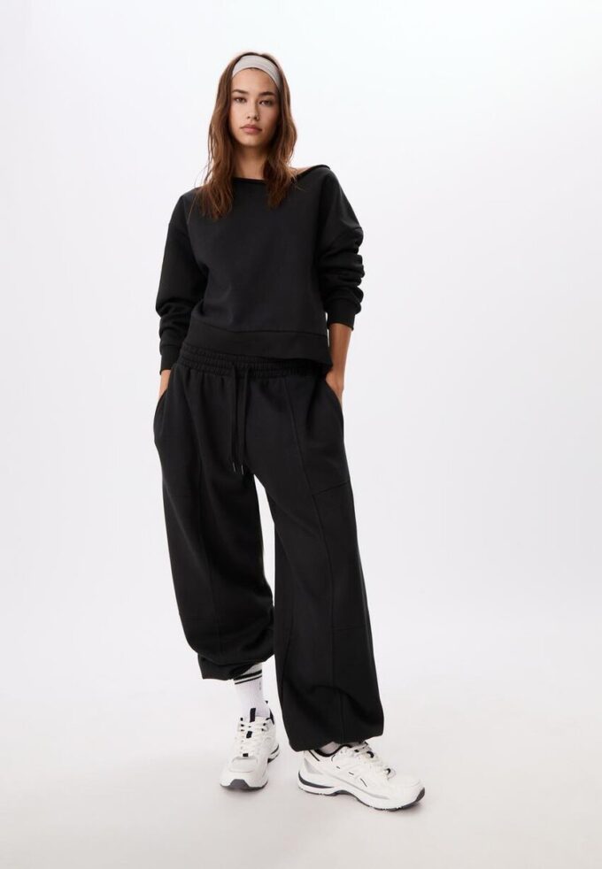 Basisplagg med enkel off-the-shoulder-design