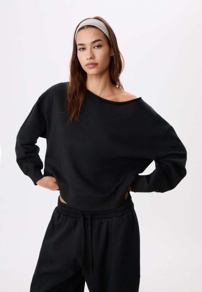 Basisplagg med enkel off-the-shoulder-design