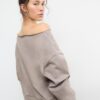 Basisplagg med enkel off-the-shoulder-design