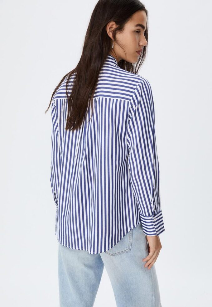 Basisplagg med enkel stripet poplin-skjorte med lomme