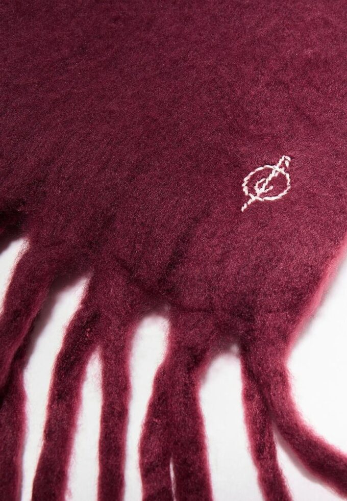 Basisplagg med enkelt skjerf