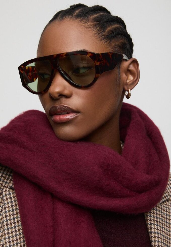 Basisplagg med enkelt skjerf