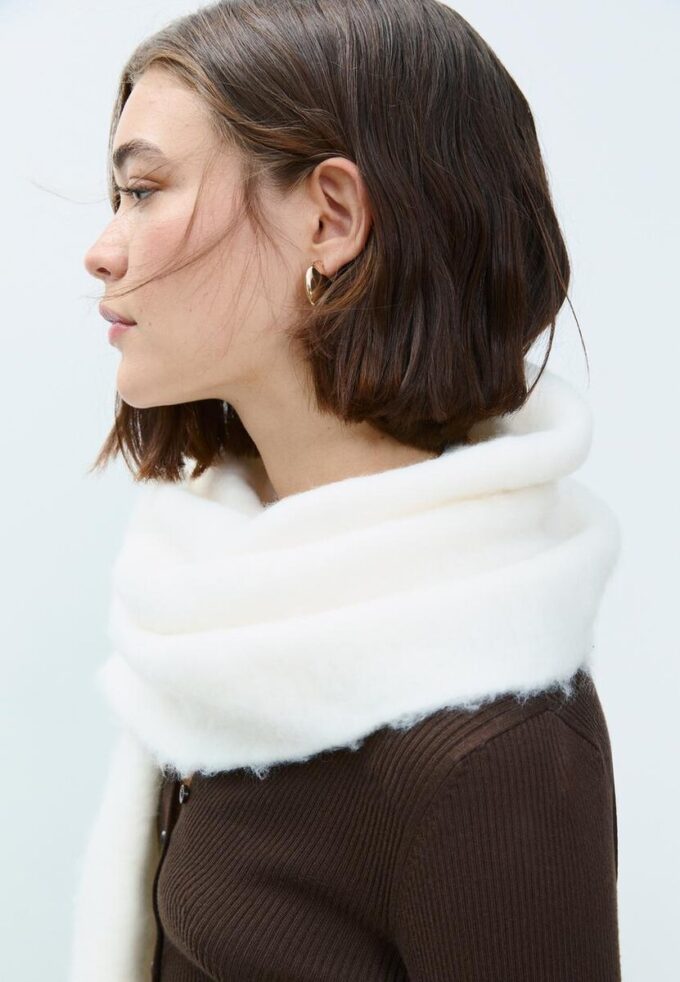 Basisplagg med enkelt skjerf