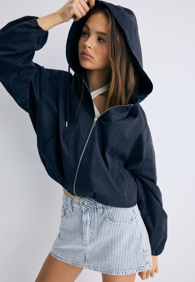 Basisplagg med hette