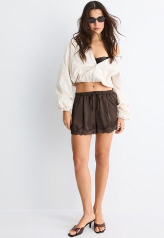 Basisplagg med hette