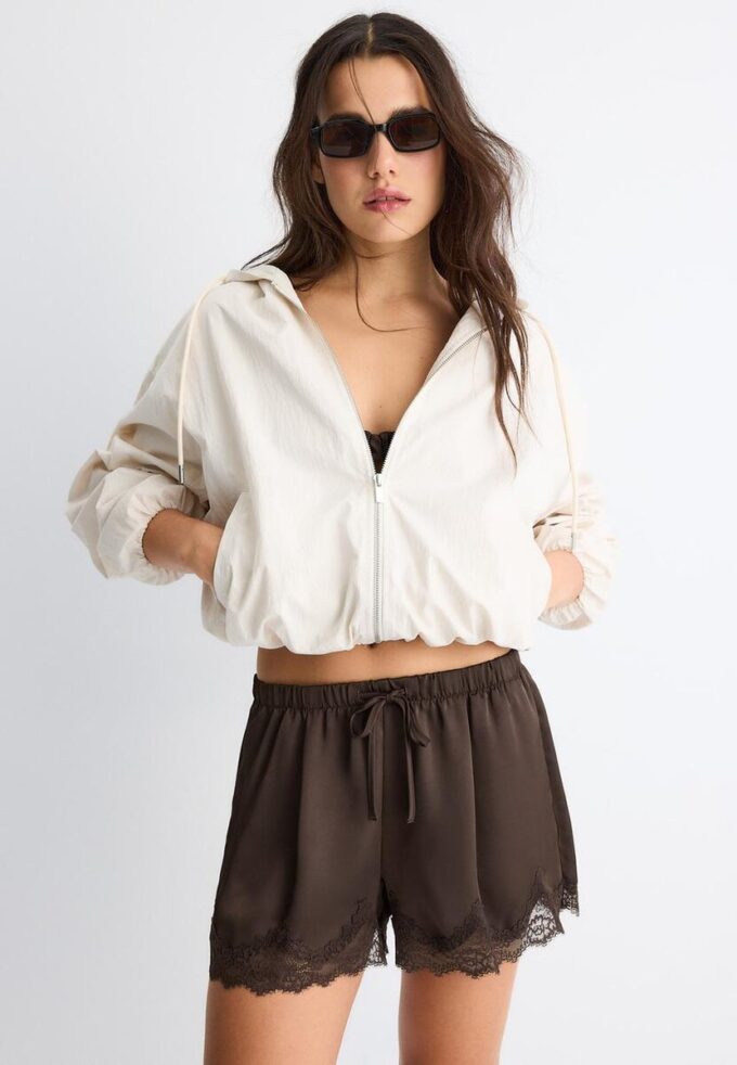 Basisplagg med hette