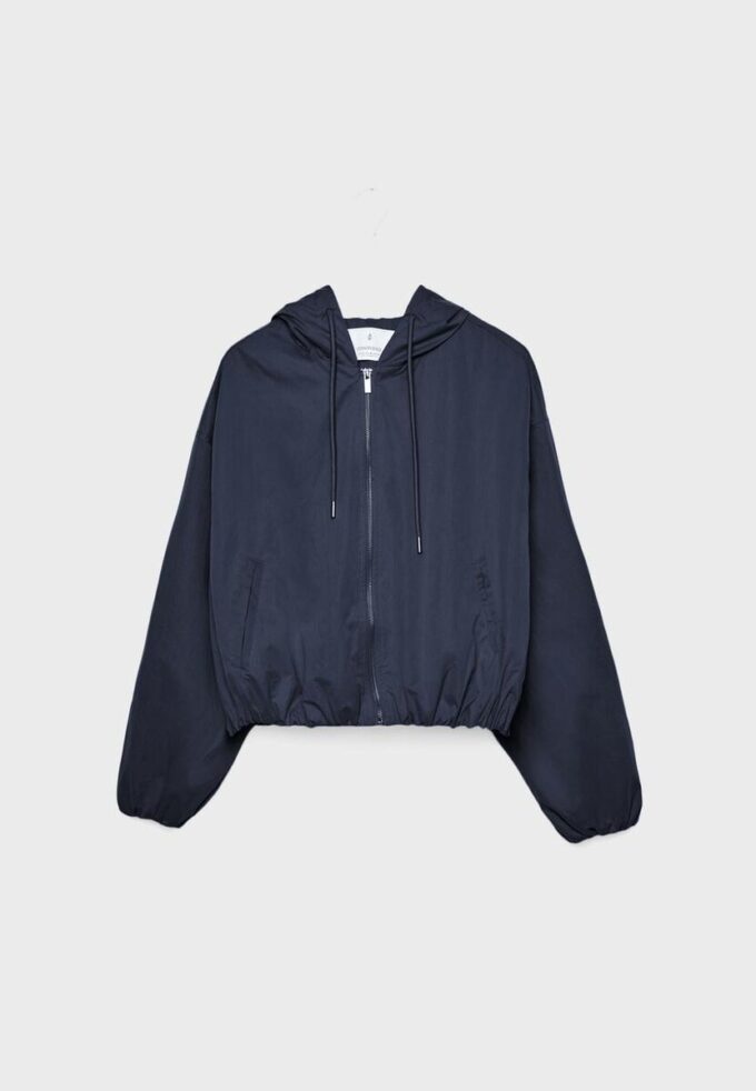 Basisplagg med hette