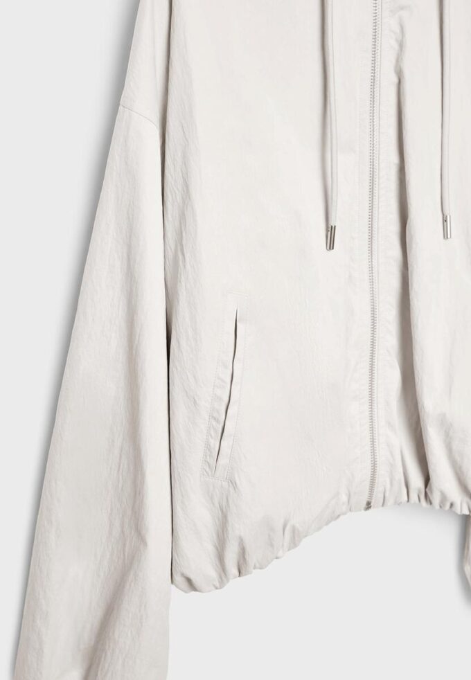 Basisplagg med hette