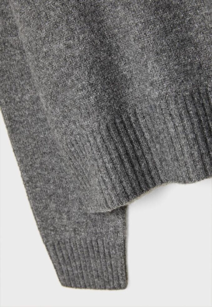 Basisplagg med myk strikkegenser