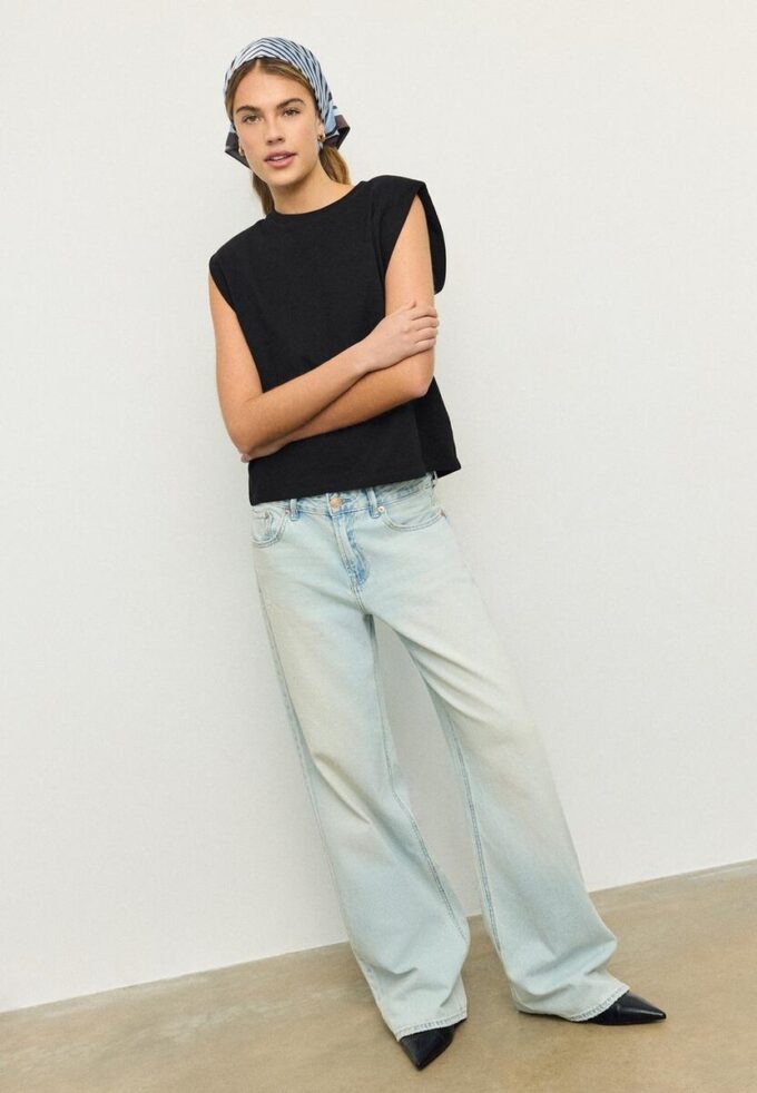 Basisplagg med polstrede skuldre