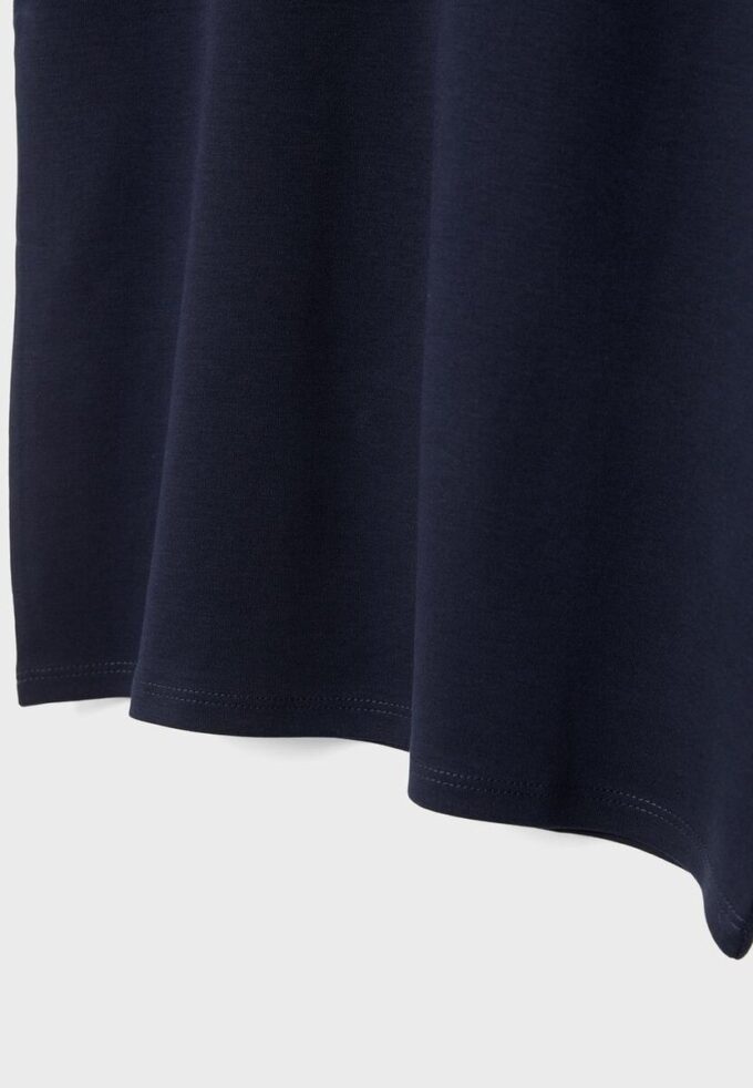 Basisplagg med polstrede skuldre