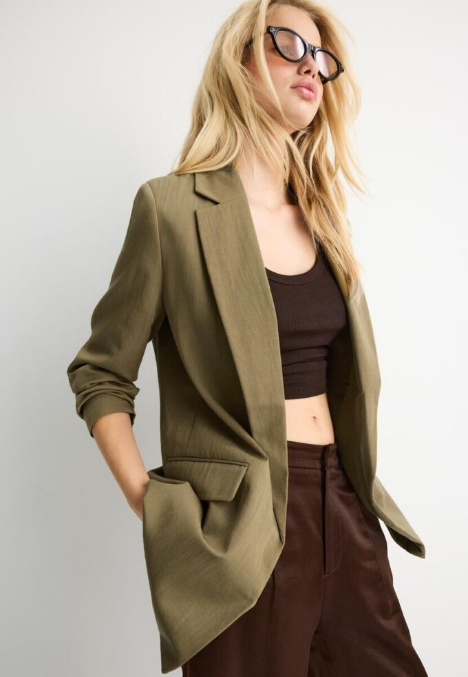 Basisplagg med rustikk blazer